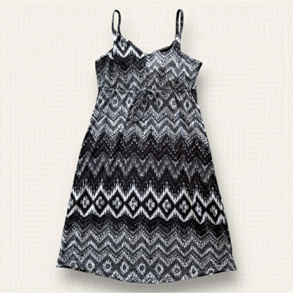 Kyodan A-Line Summer Dress Empire Waist Chevron Print Black White Grey